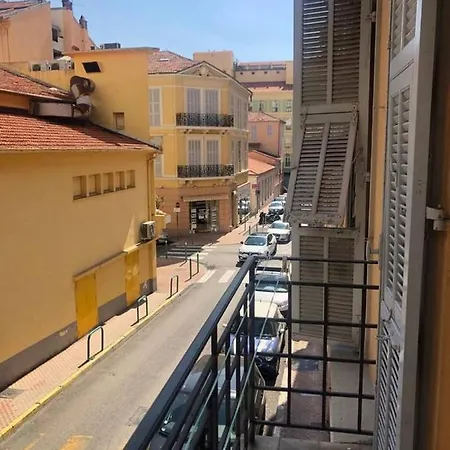 Salineri House'S Apartman *